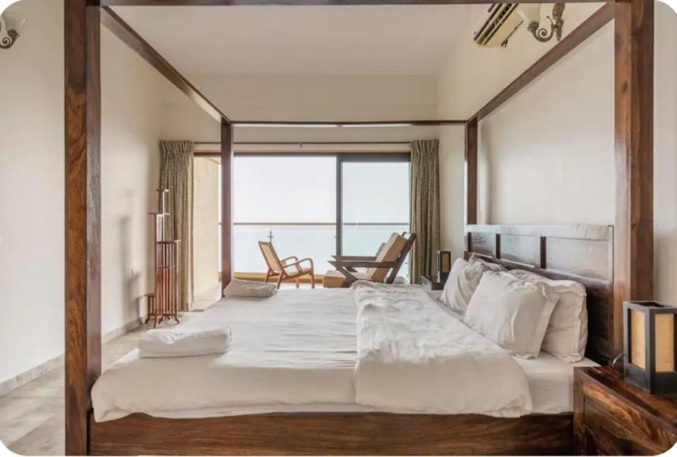 Stelliam'S 5 Bhk Sea Facing Apartment In Goa. โดนาเปาลา ภายนอก รูปภาพ