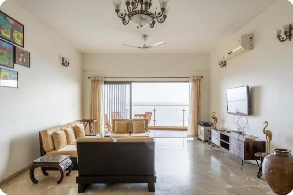 Stelliam'S 5 Bhk Sea Facing Apartment In Goa. โดนาเปาลา ภายนอก รูปภาพ